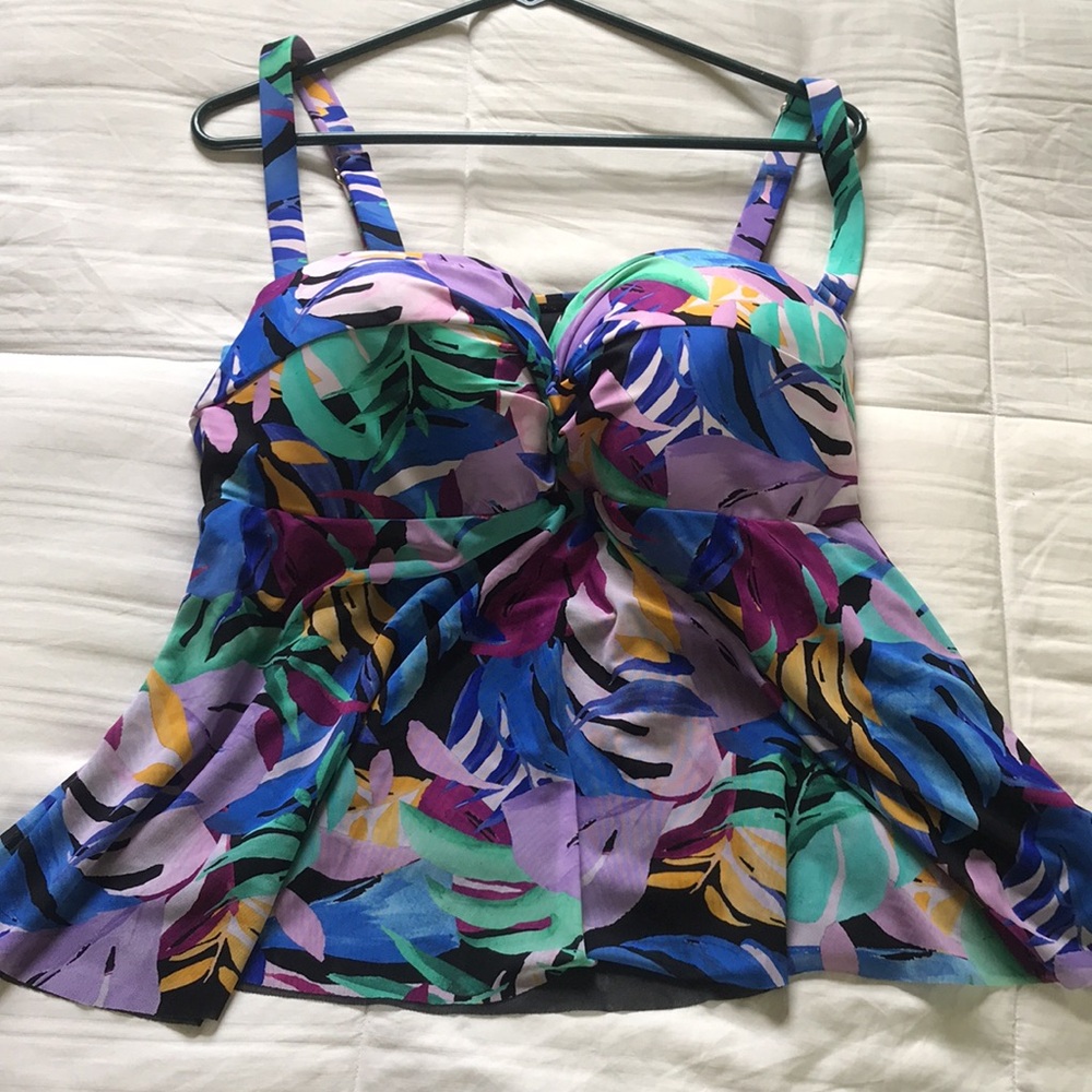 3x swim top